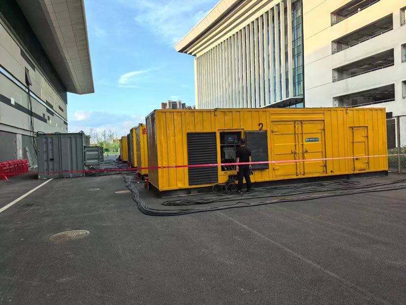 多宝镇柴油发电机冬季保养注意事项？